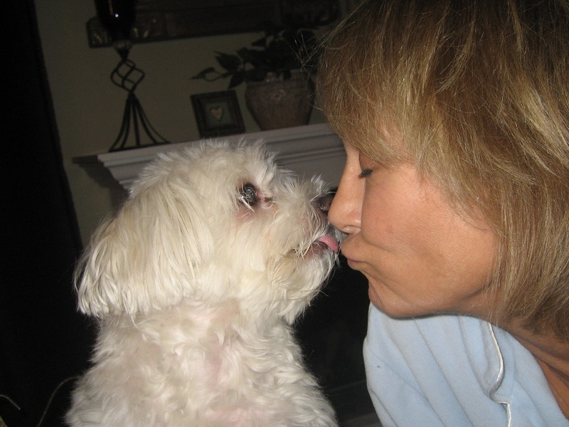 loved to give sweet kisses