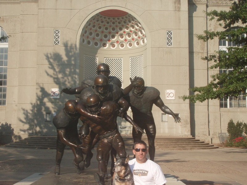 Pib and Houi in Lincoln, Nebraska...their favorite place